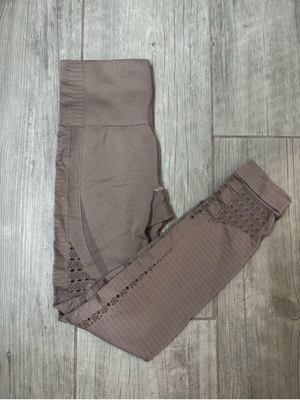 Gymshark Energy Seamless High Waisted Leggings 7/8 Taupe Size S